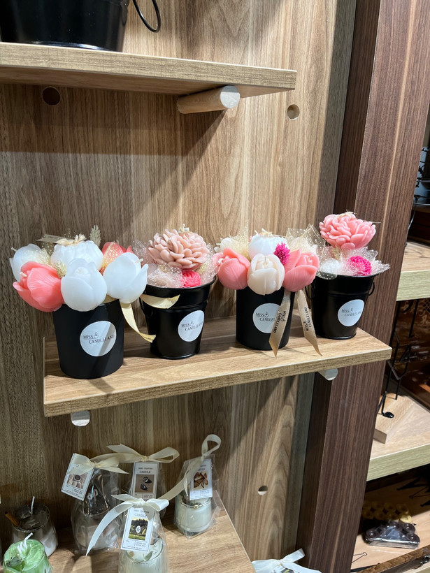 باکس شمع گل در رنگبندی مختلف
