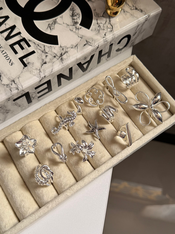 انگشتر مینیمال طرح ابر نقره ای
