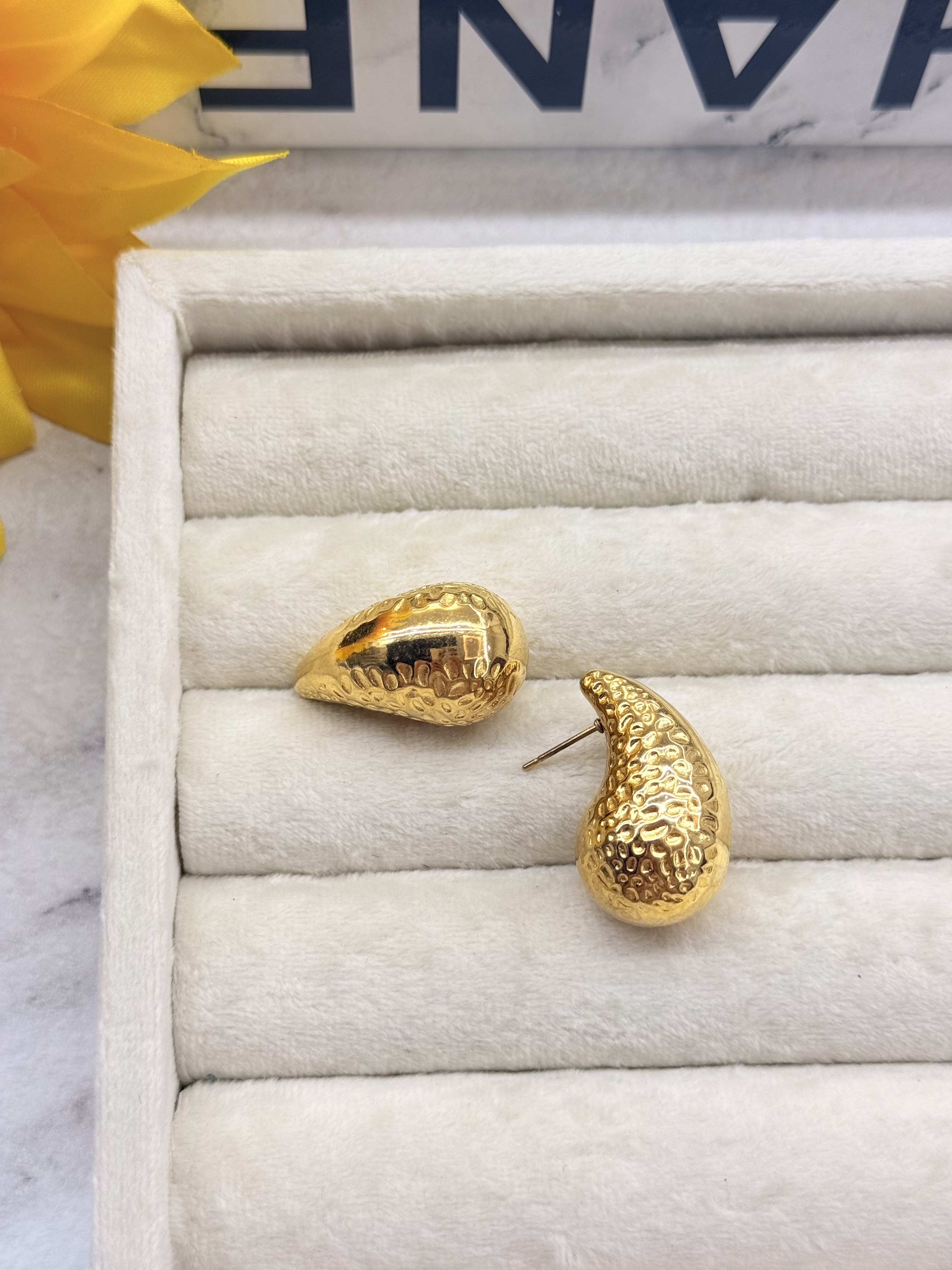 گوشواره طلایی طرح قطره اشک